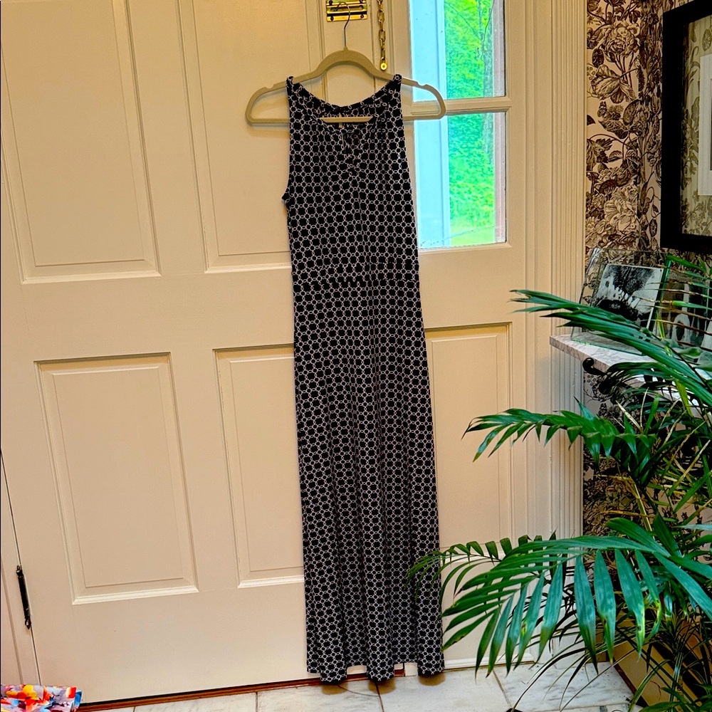 Elegant Black and White Patterned Maxi Dress, took off tags.BR, sz M?